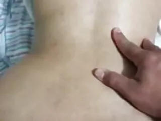 सेक्सी युवा श्यामला पैरों मूवी पिक्चर सेक्सी को फैलाता है और सोफे पर उसकी गीली चूत में उंगली करता है