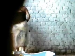 युवा रूसी उसके मुंह में भारी भार लेता है पिक्चर मूवी सेक्सी