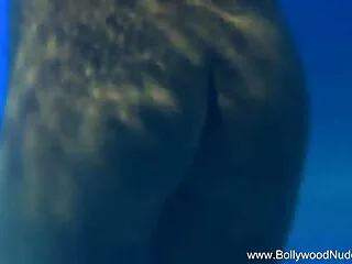 बगीचे में बिल्ली की चूत अंग्रेजों की सेक्सी मूवी पिक्चर