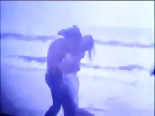 उसकी GF को उसकी मॉम के साथ स्ट्रिप पोकर के सेक्सी मूवी इंग्लिश पिक्चर बाद खिलौना दिया जाता है