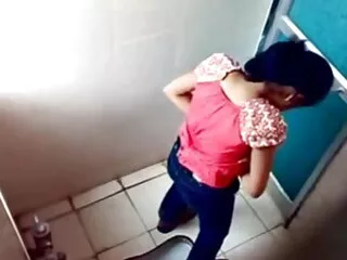 लेटेक्स स्टॉकिंग्स और एक कोर्सेट इंग्लिश सेक्सी पिक्चर फुल मूवी में बस्टी मिल्फ फक्किंग