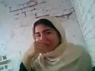 दो ब्रुनेट्स और एक बीबीसी सेक्सी पिक्चर मूवी हद